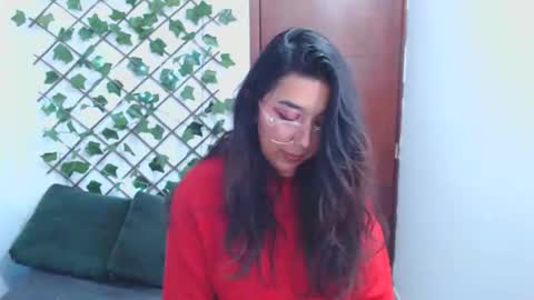 Snapshot of marce_bunny chatting on December 2025 01:11:01 AM Marcela online show from December 2025 01:11:01 AM