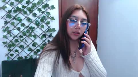 Snapshot of marce_bunny chatting on January 2026 09:50:02 PM Marcela online show from January 2026 09:50:02 PM