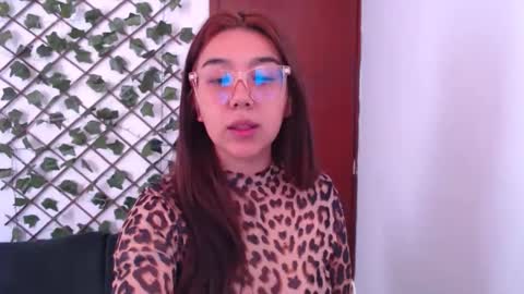 Snapshot of marce_bunny chatting on January 2026 03:26:01 PM Marcela online show from January 2026 03:26:01 PM