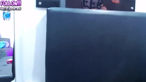 MARCELA  online show from September 2025 10:31:02 PM