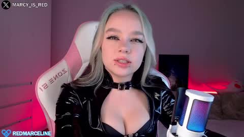 Snapshot of marceline_red chatting on February 2025 05:53:01 PM Lady Marceline online show from February 2025 05:53:01 PM