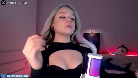 Snapshot of marceline_red chatting on February 2025 05:15:01 PM Lady Marceline online show from February 2025 05:15:01 PM