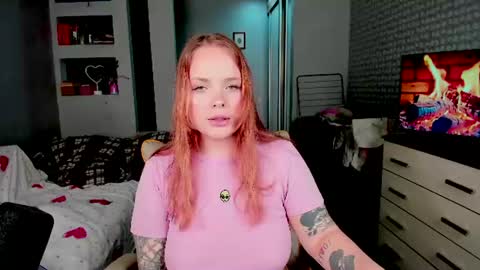 Snapshot of marcelinepeach chatting on June 2026 12:08:02 AM Sara online show from June 2026 12:08:02 AM