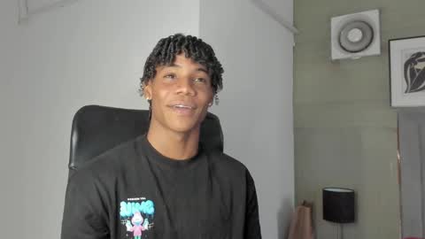 Snapshot of marcelo_dosantos77 chatting on January 2025 09:03:01 PM MARCELO online show from January 2025 09:03:01 PM