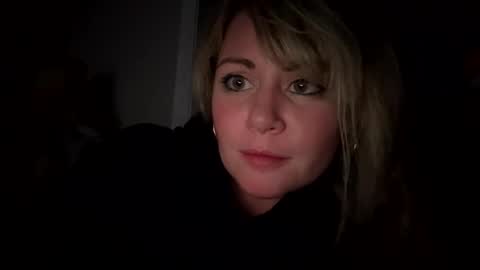 Marci Wallace online show from November 2025 08:35:02 AM