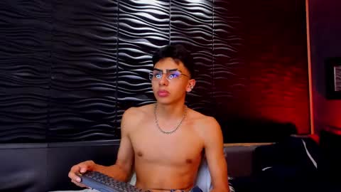 Snapshot of marcoyethan chatting on December 2024 06:48:01 AM Marco and Ethan online show from December 2024 06:48:01 AM