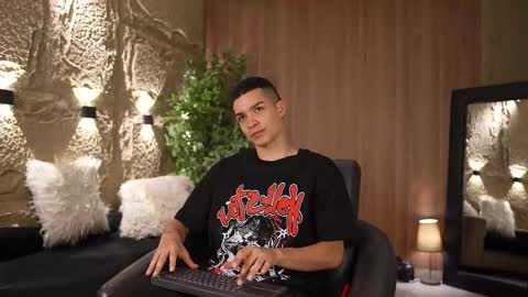 Snapshot of marcoyethan chatting on September 2025 03:50:02 AM Marco and Ethan online show from September 2025 03:50:02 AM