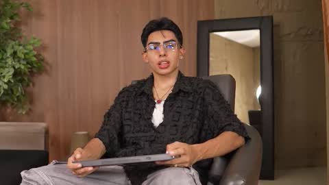 Snapshot of marcoyethan chatting on September 2025 03:40:01 AM Marco and Ethan online show from September 2025 03:40:01 AM