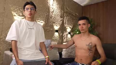 Snapshot of marcoyethan chatting on October 2025 08:22:01 AM Marco and Ethan online show from October 2025 08:22:01 AM