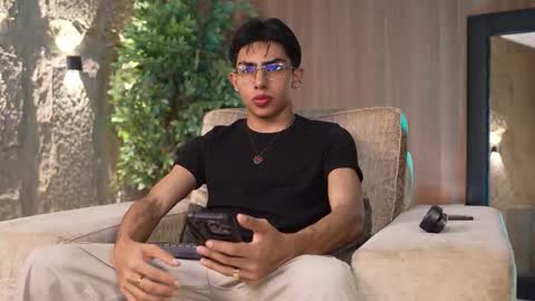 Snapshot of marcoyethan chatting on December 2025 09:10:02 PM Marco and Ethan online show from December 2025 09:10:02 PM