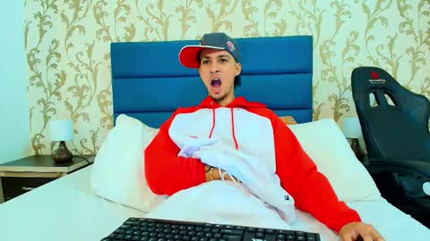 marcus_jeron online show from November 2025 10:10:01 PM