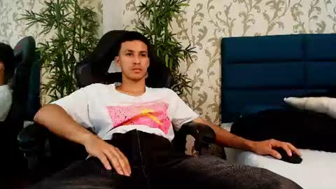 Snapshot of marcus_jeron chatting on July 2026 06:17:01 PM marcus_jeron online show from July 2026 06:17:01 PM