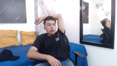 Snapshot of marcuslux_ chatting on January 2026 04:15:01 AM MARCUS online show from January 2026 04:15:01 AM