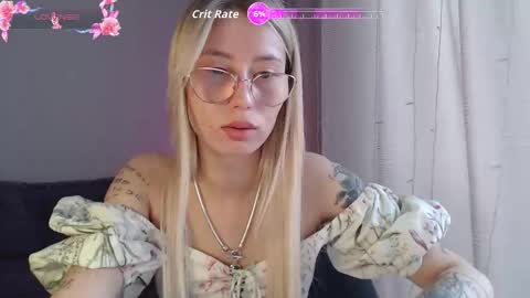 Snapshot of margaret_8 chatting on December 2025 09:03:01 AM Margaret online show from December 2025 09:03:01 AM