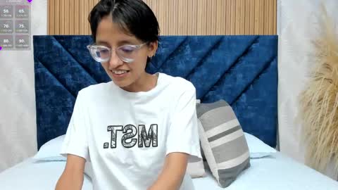 Aitana online show from March 2025 01:32:02 AM