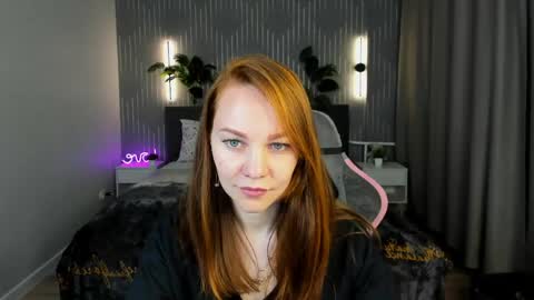 Margo Kellly online show from April 2026 01:03:01 AM