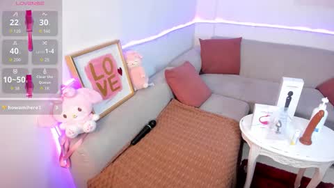 Mari online show from October 2025 08:21:02 PM