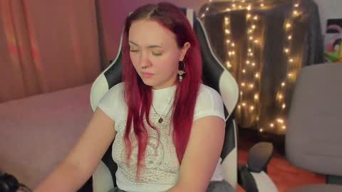 Snapshot of mari_kiku chatting on December 2024 09:42:02 PM Kiku and Marii - online show from December 2024 09:42:02 PM