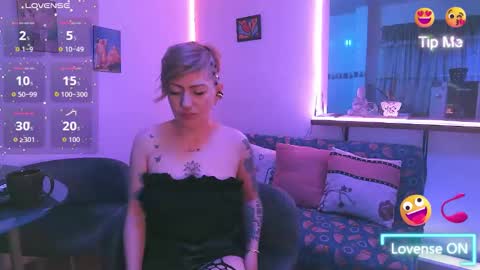 Maria fernanda online show from November 2025 07:12:01 PM