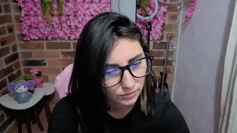 Snapshot of mariagh_ chatting on April 2026 11:42:02 PM Maria online show from April 2026 11:42:02 PM
