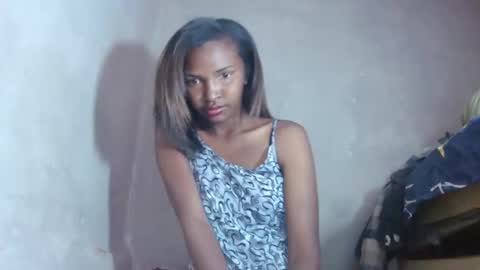 Snapshot of mariah586 chatting on September 2025 03:45:02 AM Maria online show from September 2025 03:45:02 AM