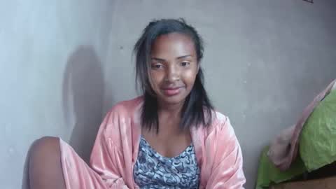 Snapshot of mariah586 chatting on October 2025 06:05:02 PM Maria online show from October 2025 06:05:02 PM