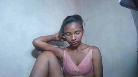 Snapshot of mariah586 chatting on October 2025 09:53:02 AM Maria online show from October 2025 09:53:02 AM