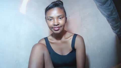 Snapshot of mariah586 chatting on November 2025 02:24:02 AM Maria online show from November 2025 02:24:02 AM