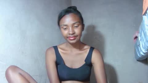 Snapshot of mariah586 chatting on November 2025 02:51:02 PM Maria online show from November 2025 02:51:02 PM