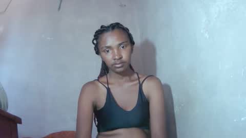 Snapshot of mariah586 chatting on November 2025 09:41:01 AM Maria online show from November 2025 09:41:01 AM