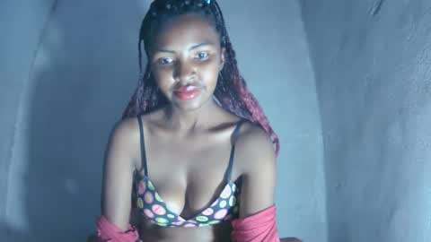 Snapshot of mariah586 chatting on November 2025 11:57:02 PM Maria online show from November 2025 11:57:02 PM