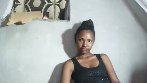 Snapshot of mariah586 chatting on November 2025 10:13:02 PM Maria online show from November 2025 10:13:02 PM