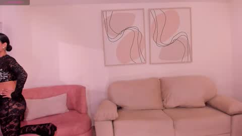 MARIA HERRERA  online show from November 2025 09:47:01 PM