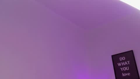 Mariam online show from December 2024 12:41:01 AM