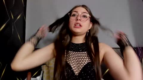 Mariam online show from January 2025 04:28:02 AM