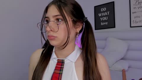 Mariam online show from February 2025 10:10:02 PM