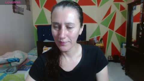 Snapshot of mariam_wish1 chatting on April 2026 06:30:02 PM mariam_wish1 online show from April 2026 06:30:02 PM