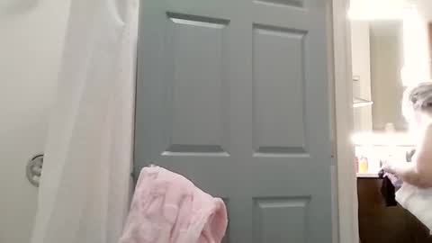 Mariah online show from September 2025 03:44:01 AM