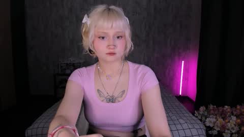 Snapshot of mariamilkis chatting on October 2025 12:33:02 AM Maria online show from October 2025 12:33:02 AM