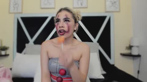 Marian online show from November 2025 02:35:02 AM