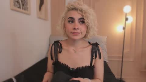 Marian online show from February 2026 07:21:02 PM