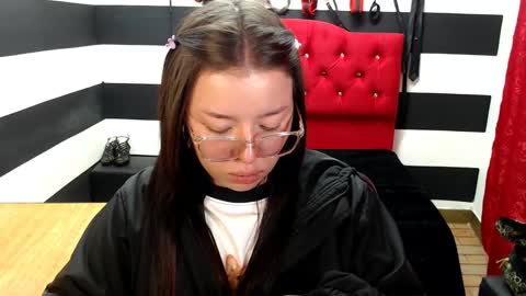 Marian online show from February 2025 03:04:01 AM