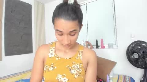 Snapshot of marian_rios chatting on October 2025 11:03:01 AM Marian online show from October 2025 11:03:01 AM