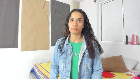 Snapshot of marian_rios chatting on October 2025 11:00:01 AM Marian online show from October 2025 11:00:01 AM