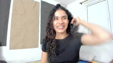 Snapshot of marian_rios chatting on November 2025 11:00:01 AM Marian online show from November 2025 11:00:01 AM