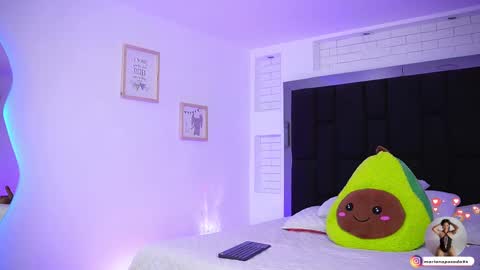 Mariana  online show from September 2025 06:53:01 PM