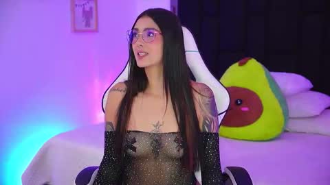 Mariana  online show from January 2026 07:11:01 PM