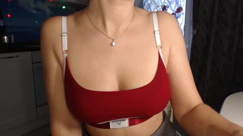 MarianaMur online show from March 2025 08:52:02 AM