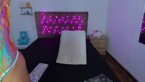 Mariana. online show from January 2026 06:04:01 AM