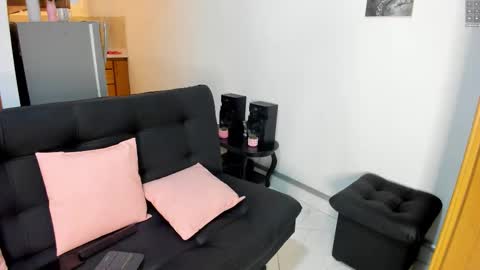 Mariana online show from November 2025 11:16:02 AM